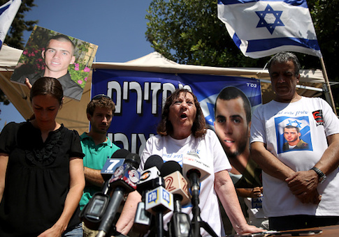 U.S. Jewish Groups Demand Qatar Pressure Hamas into Releasing Bodies of Israeli Soldiers