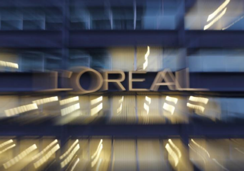 L'Oreal Sacks Transgender Model After Comments on White People