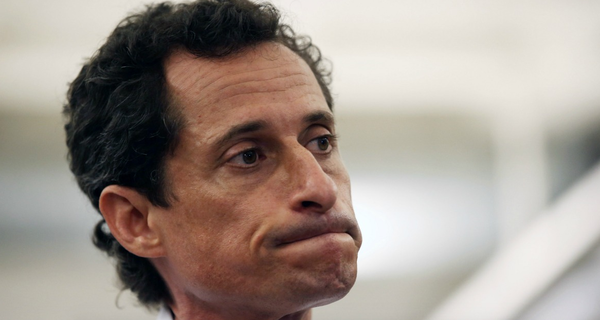 Here's the Sentence Prosecutors Are Seeking for Weiner After He Sent Explicit Photos to a Minor