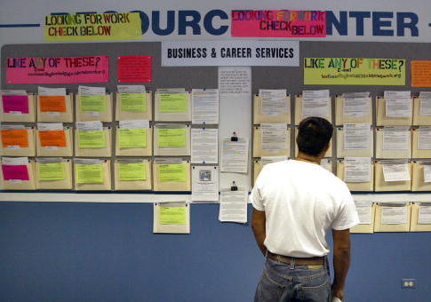 More Americans Joined Labor Force in August as Participation Rate Remained Steady