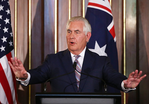 Tillerson Holds Off on Shuttering Embassies, Pulling Diplomats After Meeting With Cuba’s Top Diplomat