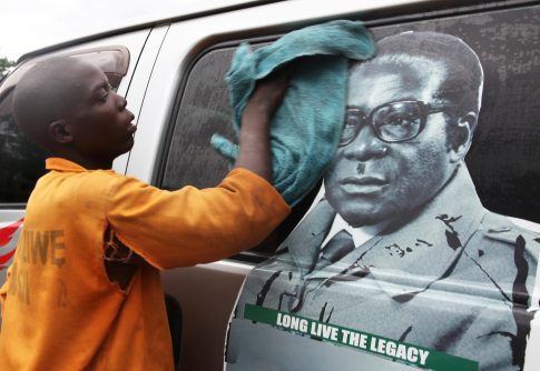 Zimbabwe's Mugabe Resigns, Ending Four Decades of Rule