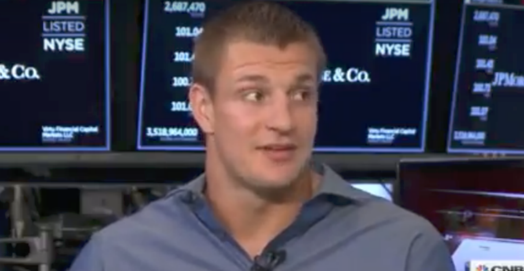 NFL Star Gronkowski's Face Says It All When He's Asked Repeatedly About National Anthem Protests