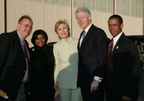 Grammy #MeToo Crowd Cheers Clinton Two Days After Report on Her Ignoring Advice to Fire Alleged Sexual Harasser