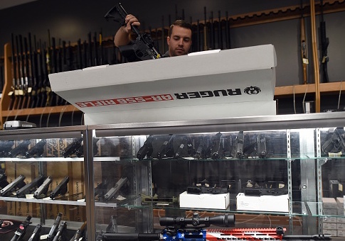Federal Investigators Couldn't Illegally Buy Guns Through Legitimate Websites Despite 72 Attempts