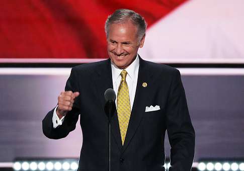 S.C. Governor Calls on Residents to Stand for National Anthem During Super Bowl