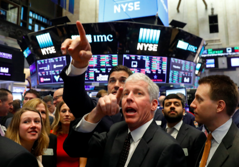 Dow Breaches 26,000 Mark on Robust Earnings Reports