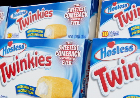 Hostess Gives Employee Bonuses Because of Tax Cuts