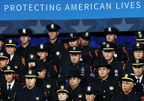 More Cops Means Less Crime, Analysis Shows