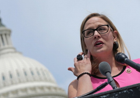 Arizona Dem Running for Senate Distances Herself From Donor Dogged by Controversy