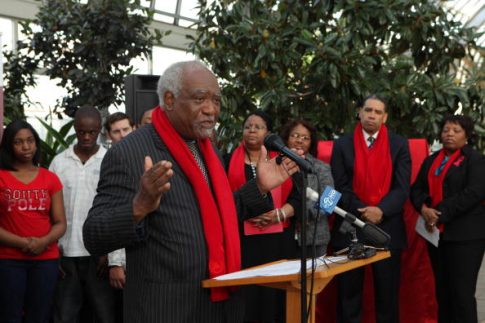 Chicago Tribune Rips 'Complicit' Democratic Congressman for Not Condemning Farrakhan