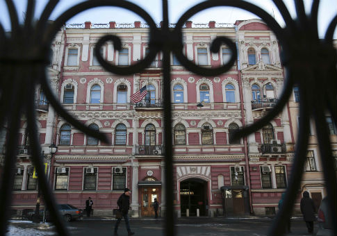 Russia Orders Out 60 U.S. Diplomats Over Spy Poisoning Affair