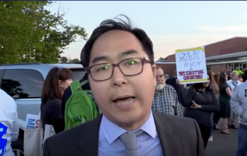 Dem Rep Apologizes for Shutdown, Pelosi in First Town Hall