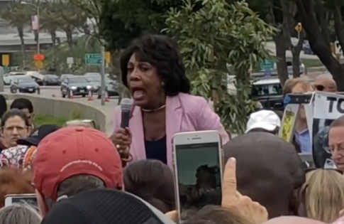 Maxine Waters Encourages Public Harassment of Trump Admin Officials: 'Tell Them They’re Not Welcome'
