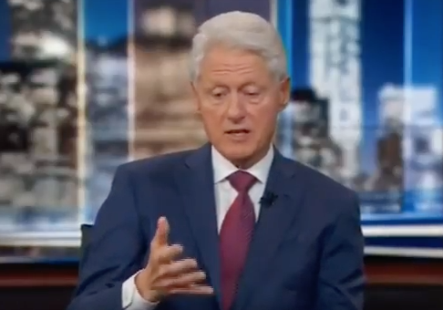Bill Clinton: I Have ‘A Lot of Respect for the Way Sarah Huckabee Sanders Handled’ Restaurant Incident