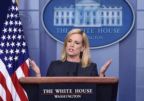 Trump Admin. Announces New Rule to Detain Children with Parents