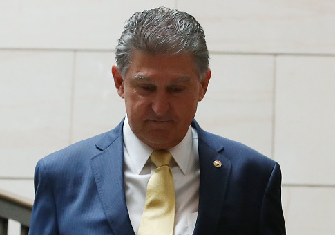 Manchin Calls Internal Memo Written By His Staff a 'Lie'