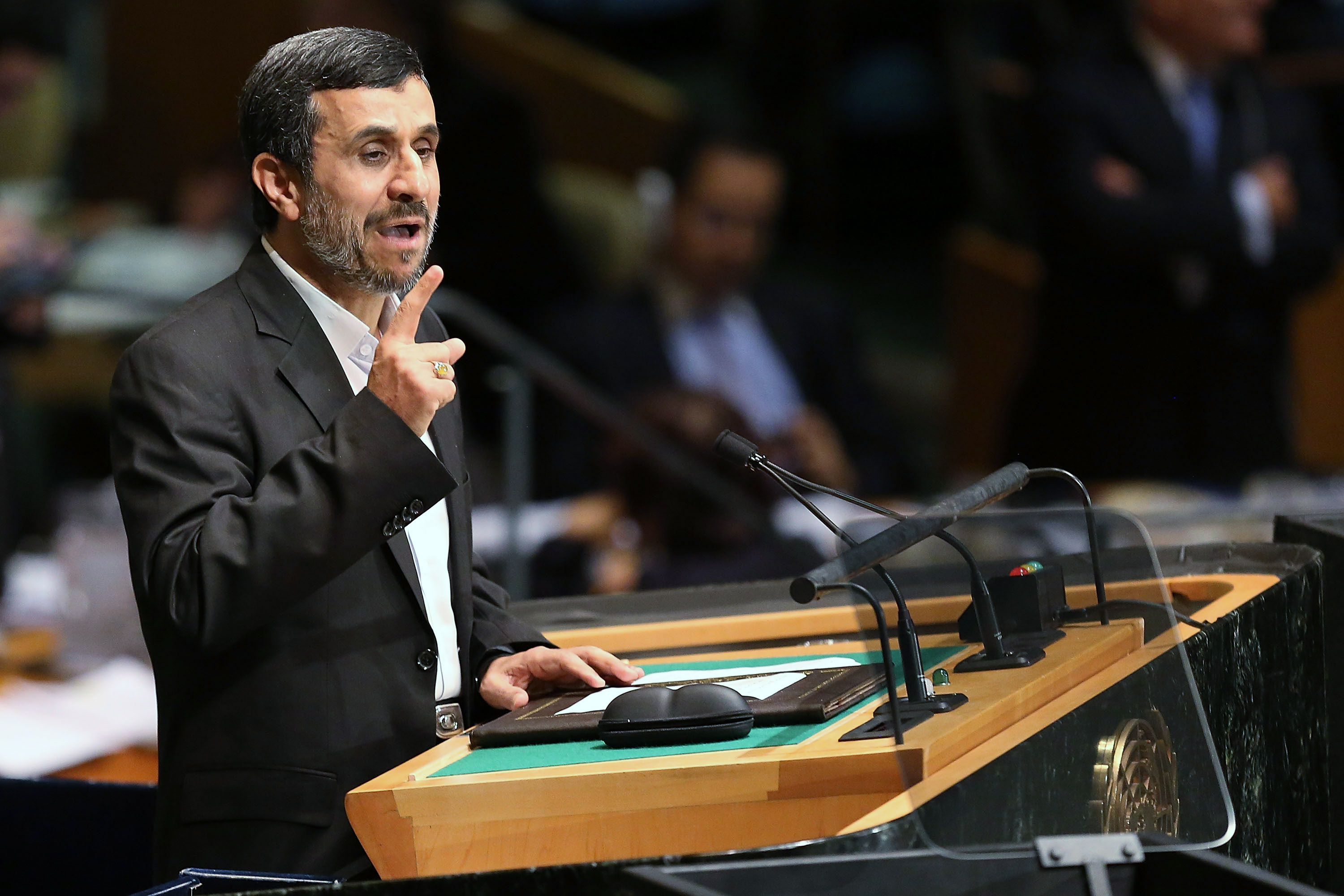 Mahmoud Ahmadinejad ‏Endorses the University of Michigan Wolverines