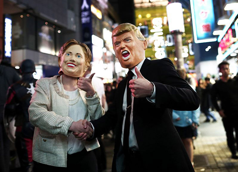 10 Terrible Politics-Themed Halloween Costumes