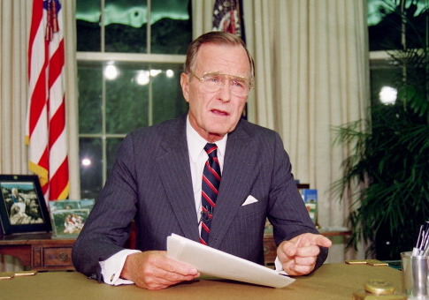 NY Times Recycles Points From Editorial About Reagan's Death For Editorial on Bush