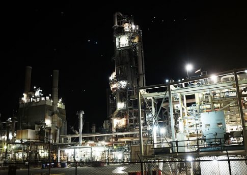 U.S. Becomes Net Oil Exporter for First Time Since Truman Presidency