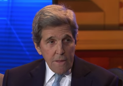 John Kerry Tells Davos Crowd Trump Should Resign