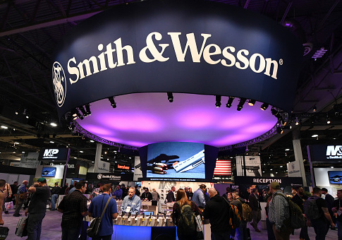 Smith & Wesson Spurns 'Smart Guns' Despite Pressure from Investors