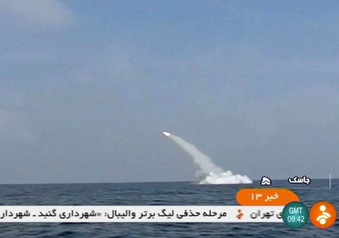 Iran Says It Made Successful Submarine Missile Launch in Gulf War Games
