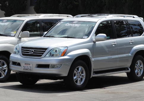 Americans Have Most Auto Loans in 20 Years, Fed Says