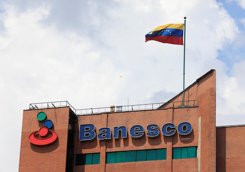U.S. Increases Pressure on Maduro With New Sanctions, Revokes Visas of Associates