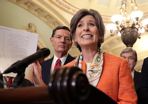 Ernst, Lee Announce Paid Family Leave Proposal