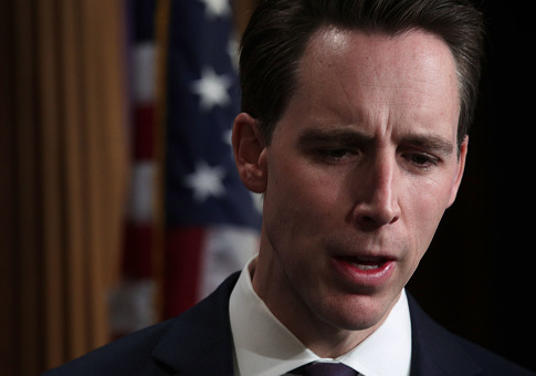 Hawley Introduces 'Loot Box' Bill