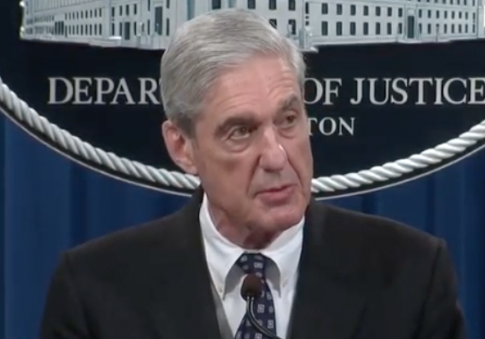 Mueller Refuses to Answer Hypotheticals About Trump and Russia, Stands by Conclusions