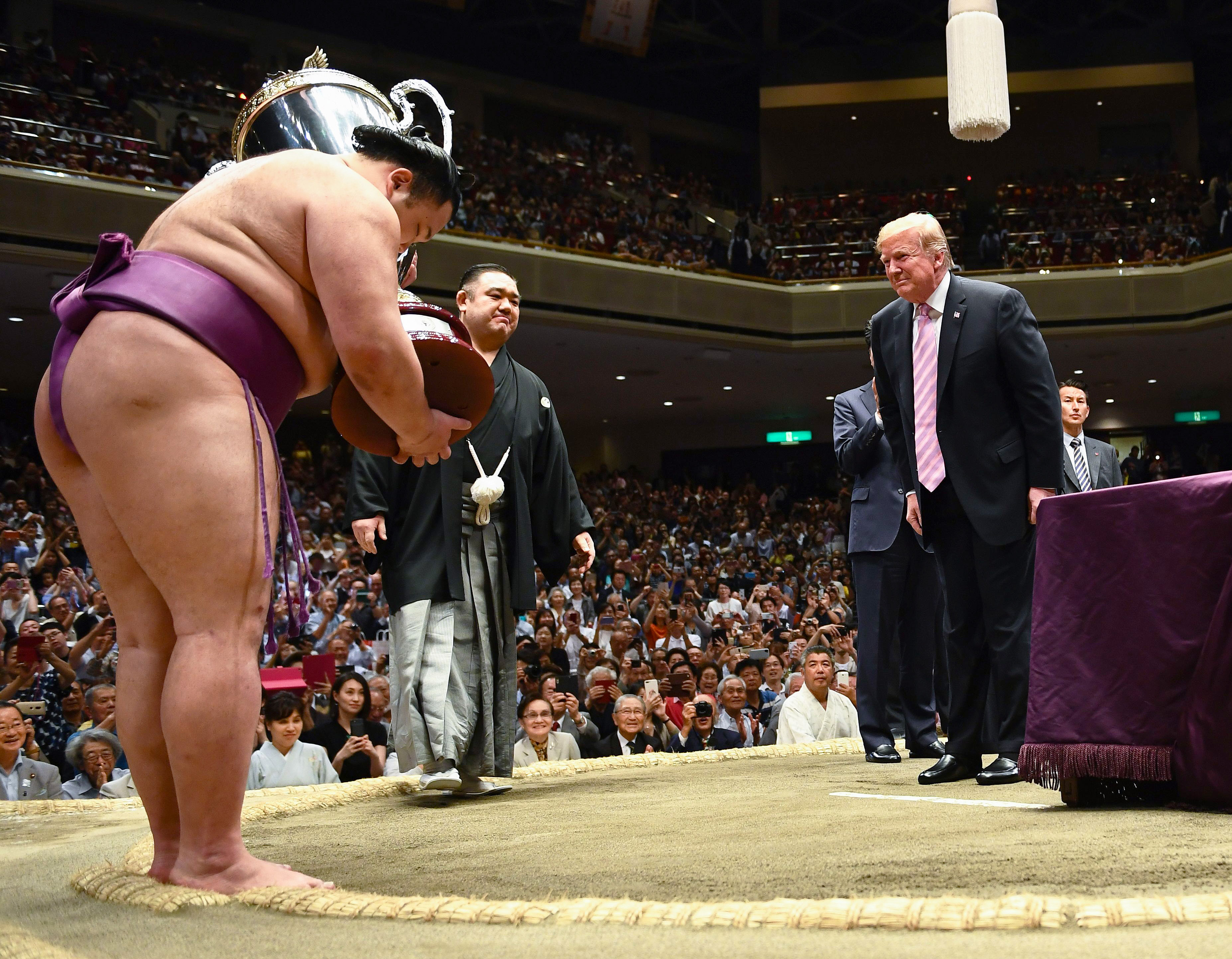 Dominant Trump Humiliates Submissive Obama in Japan