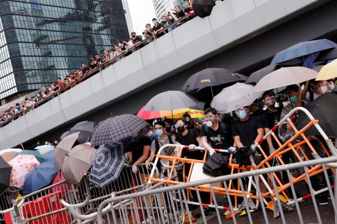 Hong Kong Police Fire Rubber Bullets as Extradition Bill Protests Turn to Chaos