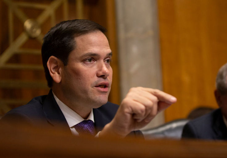 Republican, Democratic Senators Join Forces to Keep Sanctions on Huawei