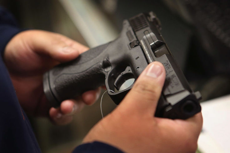 More Than 1,200 Illinois Gun Dealers Yet to Apply for New License