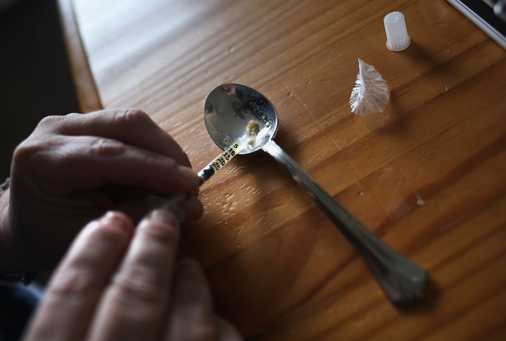 Study: Teen Opioid Users More Likely to Try Heroin