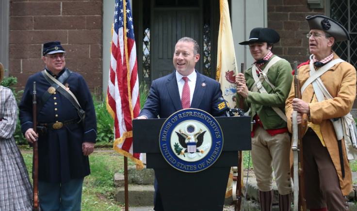 Gottheimer (D) Gets Progressive Primary Challenger