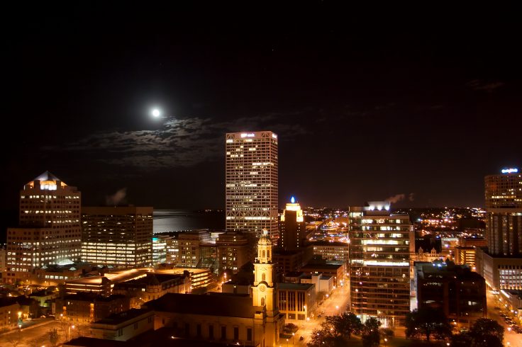 Nearly Half the Milwaukee DNC Delegations Will Stay in Illinois