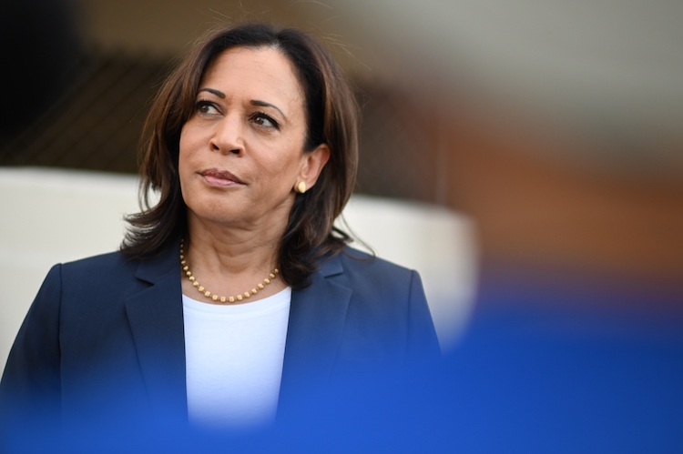 Kamala Harris Laying Off Staff, Focusing Only On Iowa As Cash Runs Low