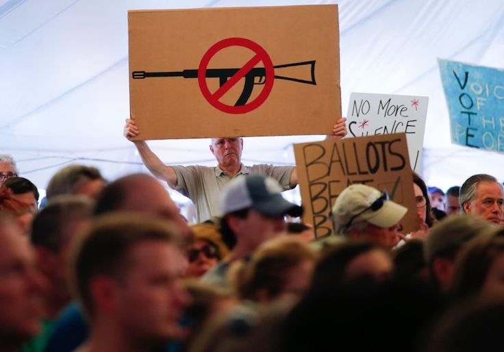 CNN Blames Bar Shooting on Lax Gun Laws. It Got The Facts Wrong
