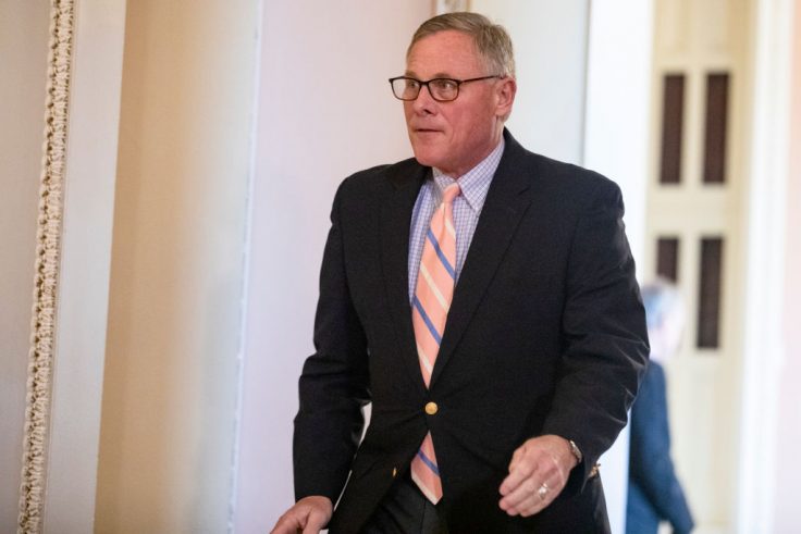 Report: GOP Senators Dumped Stocks Following Coronavirus Briefing