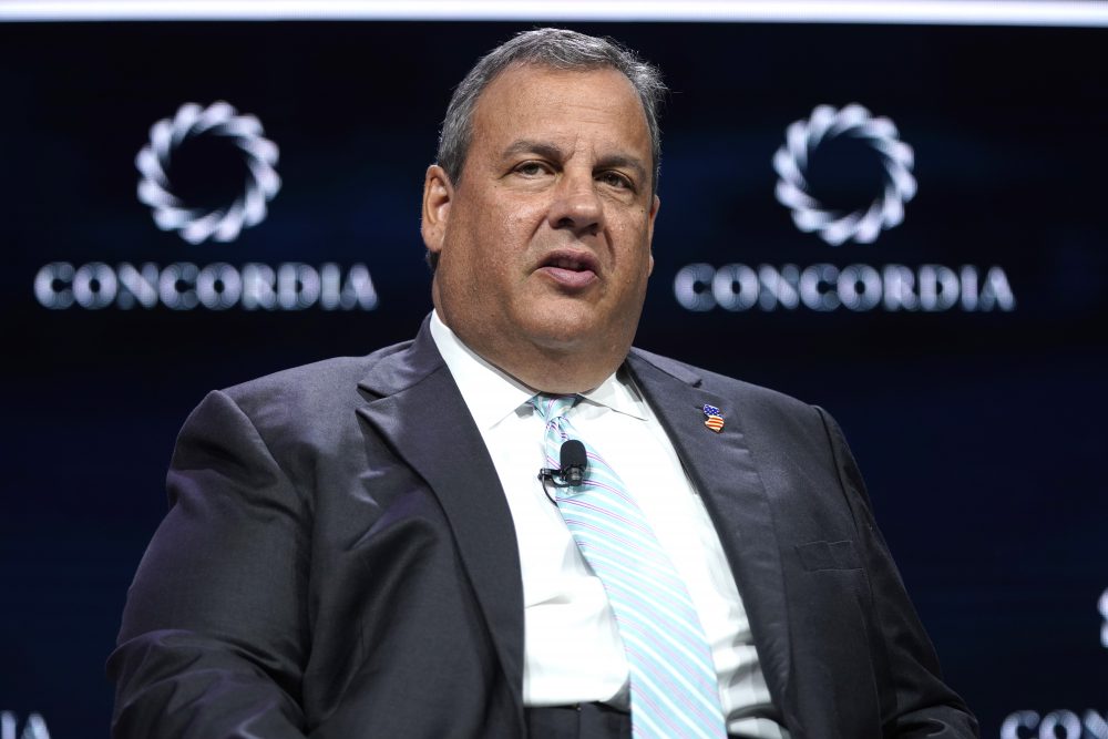 Chris Christie To Drop Out of GOP Race