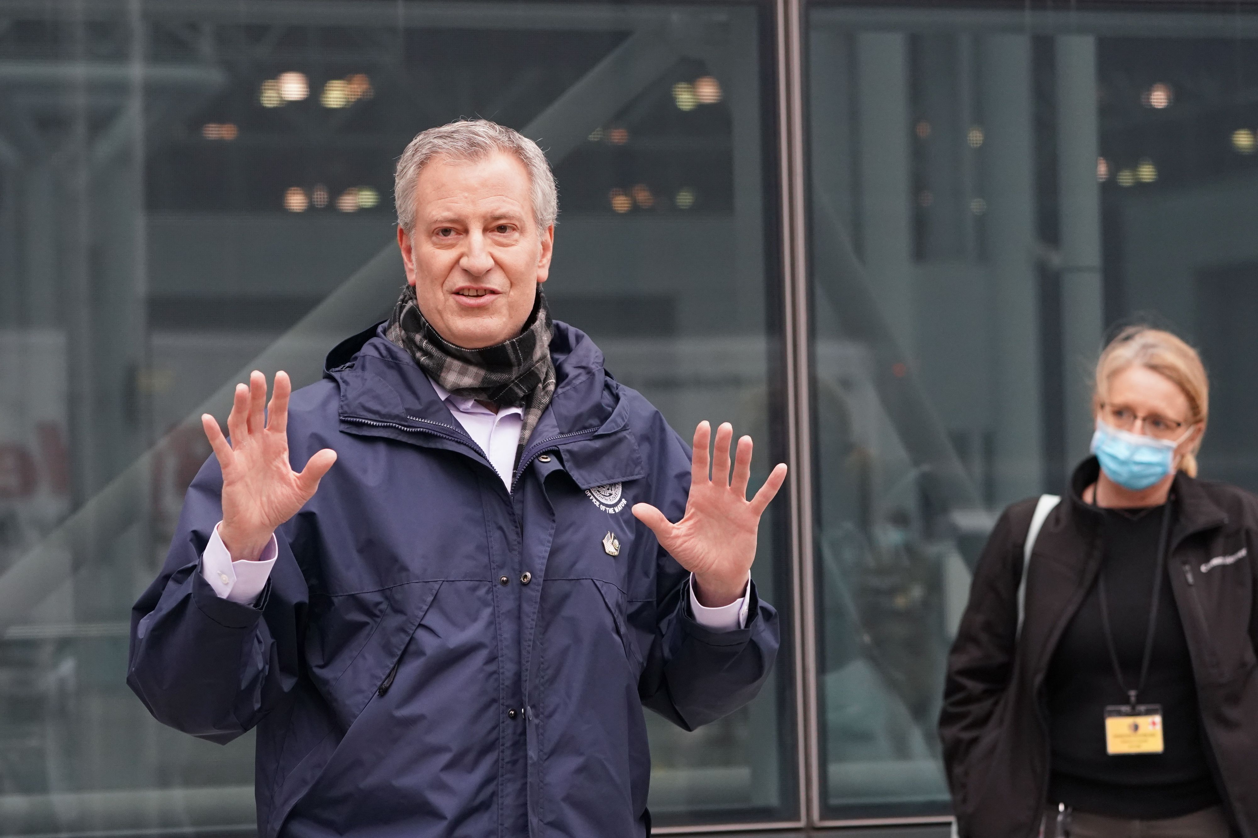 De Blasio Under Fire for Selective Enforcement of Social-Distancing Guidelines