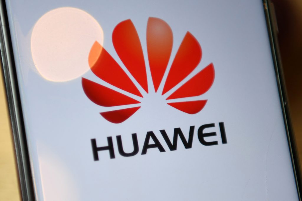 U.S. to Restrict Visas for Employees of Chinese Tech Firms