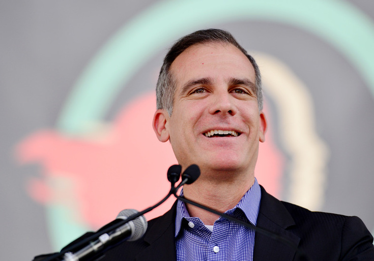 LA Mayor Says City Will Cut Off Utilities to Houses Hosting Gatherings