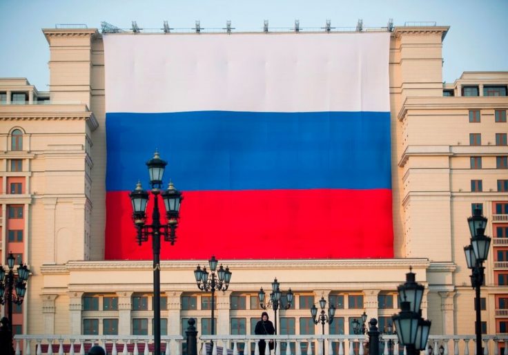 Russian Hackers Use Fake Luxury Car Ads to Dupe Diplomats, Access State Secrets: Report