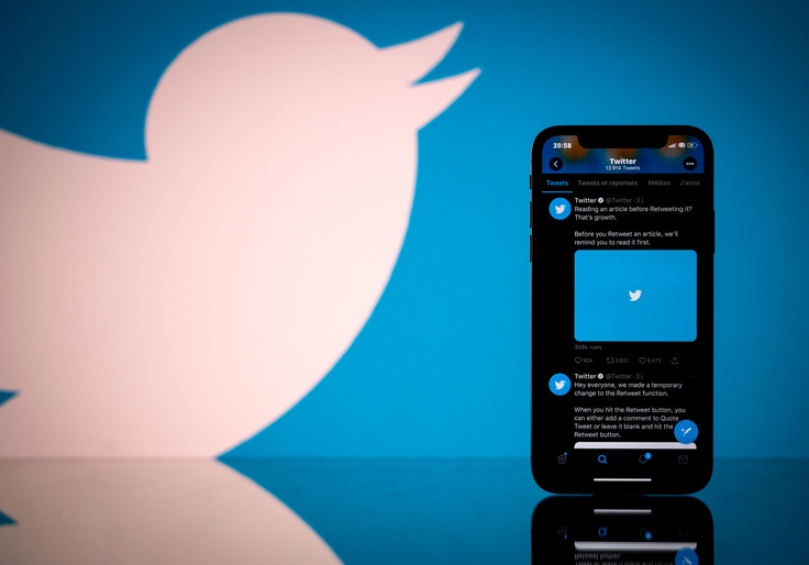 Lincoln Project’s Tweets of Private DMs Not a Violation, Twitter Says