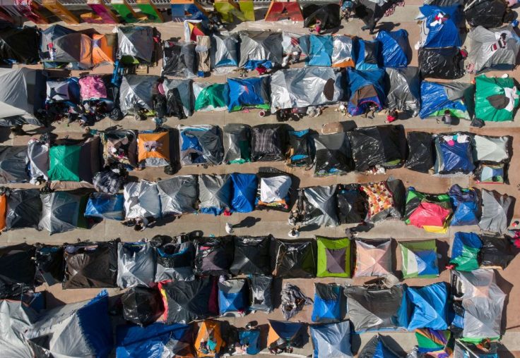 March Border Crossings Jump to 15-Year High